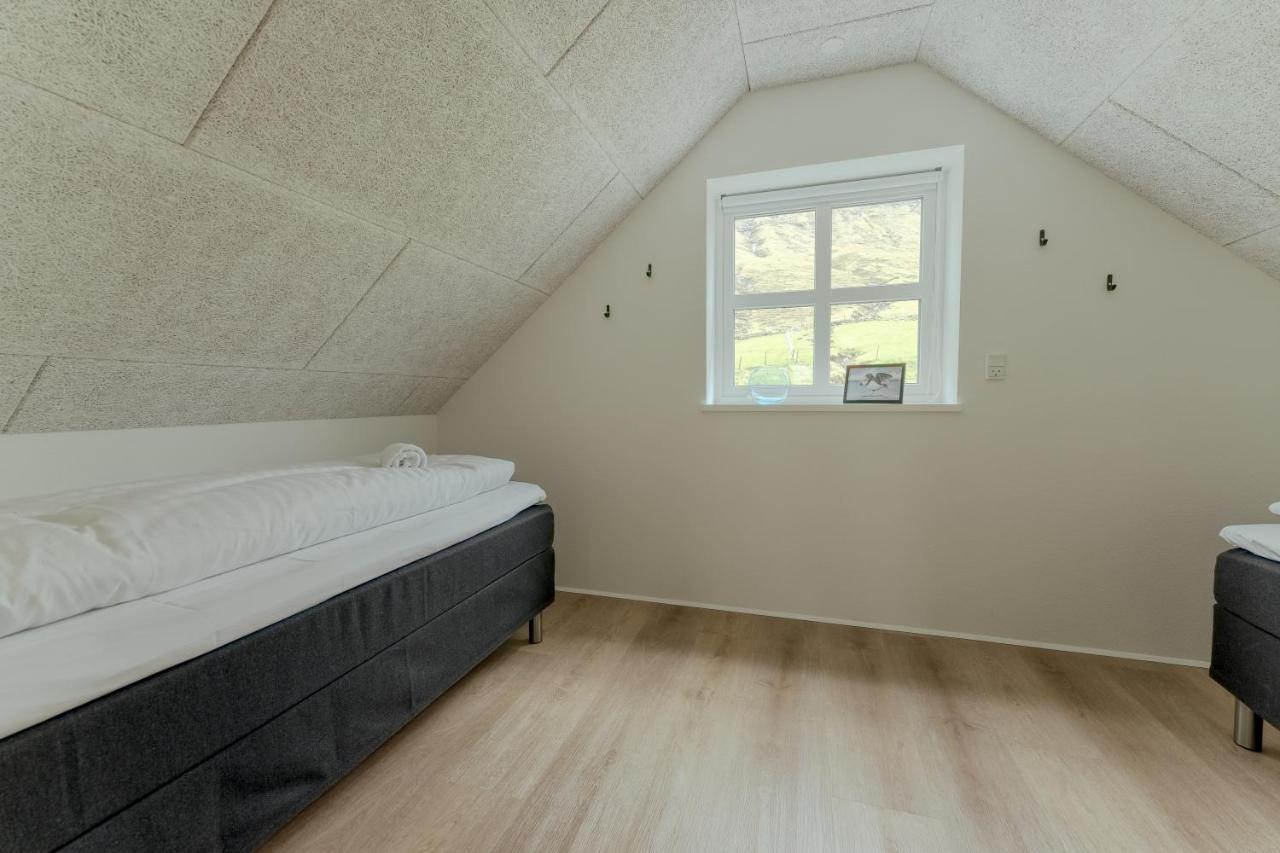Dahlastova / Stunning Boathouse / Bay View / 3Br Hvalvik Екстериор снимка